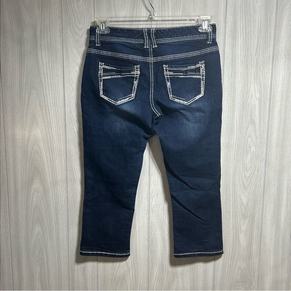 Maurices Women’s Denim Capris Size 7/8 Regular - Picture 4 of 12